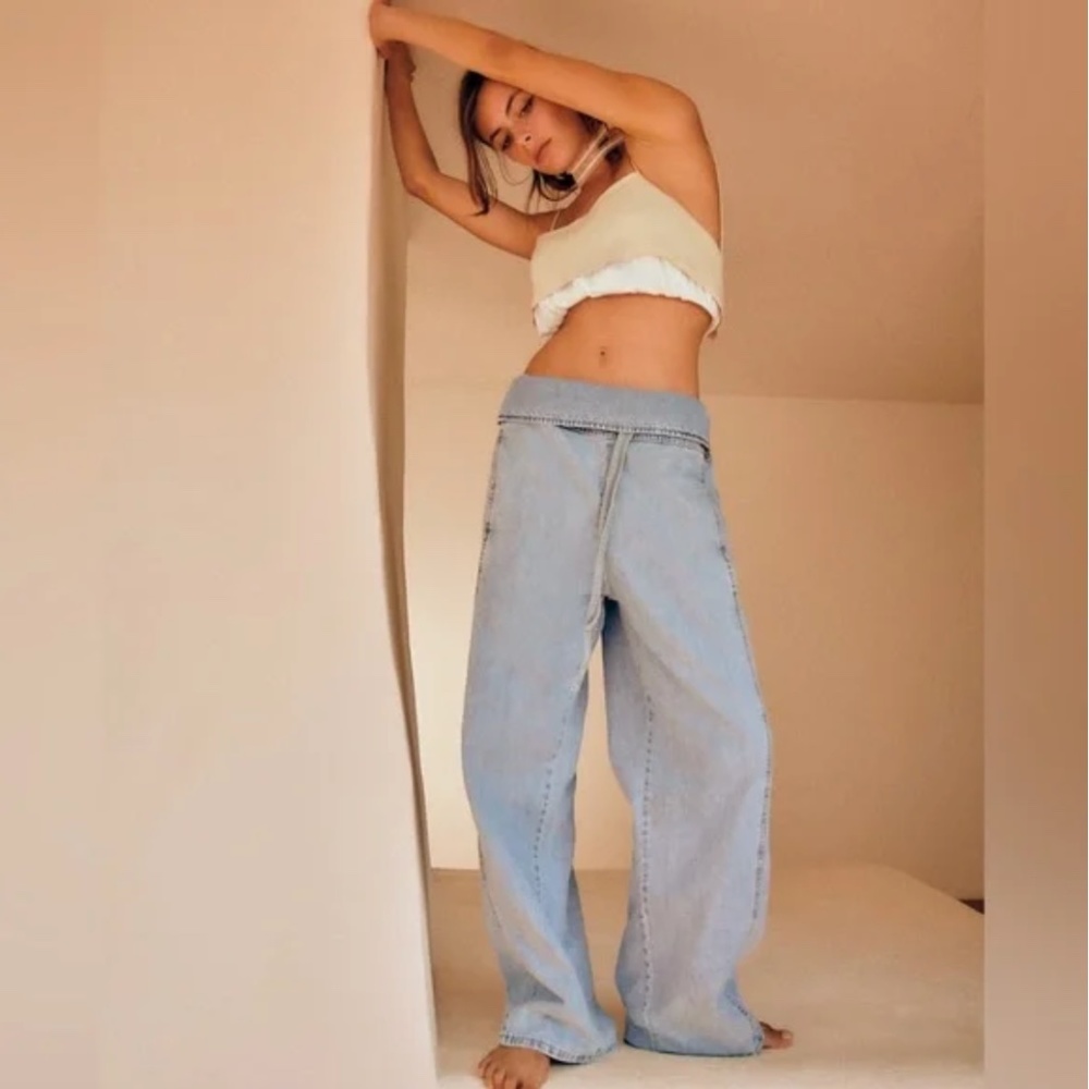 ZARA TRF GATHERED WAIST DENIM PANTS Size 25US